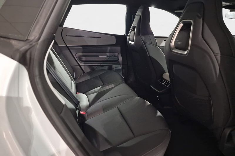 Polestar 4 bild 15