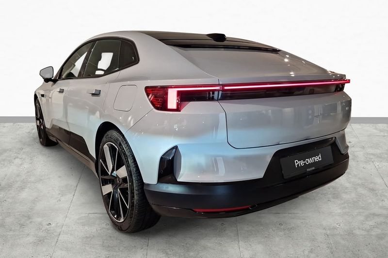 Polestar 4 bild 8