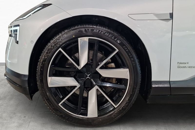Polestar 4 bild 6