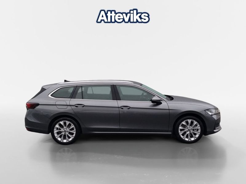 Skoda Superb bild 2