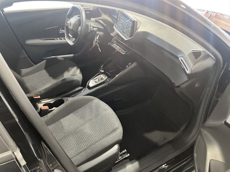 Peugeot 208 bild 11