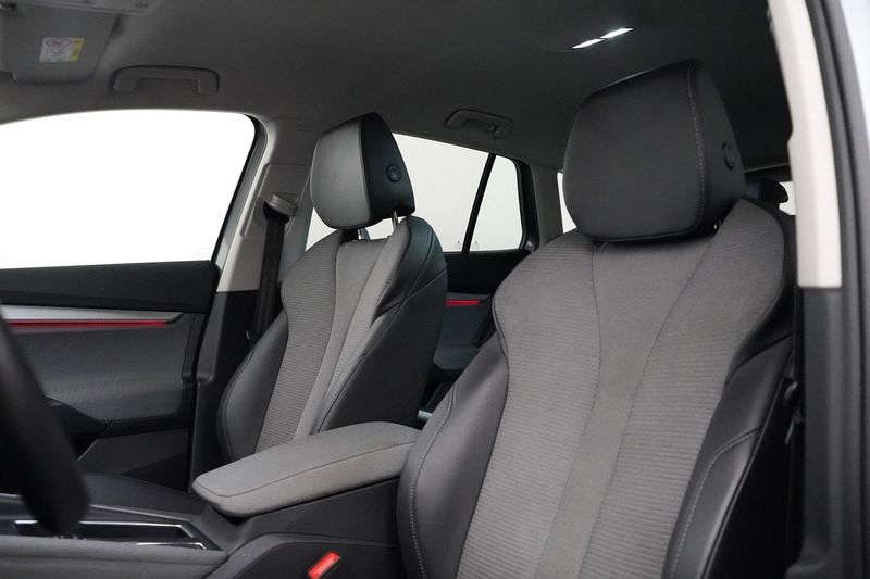 Skoda Enyaq bild 8