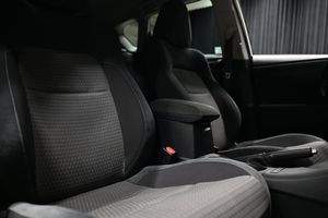 Toyota Auris bild 16