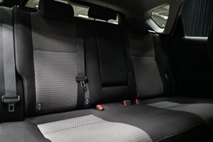 Toyota Auris bild 17