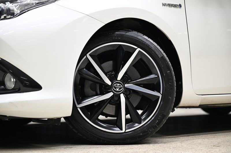 Toyota Auris bild 2