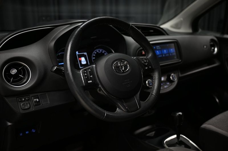 Toyota Yaris bild 8