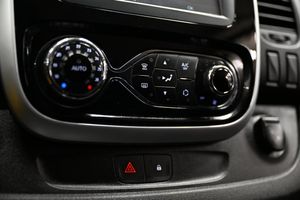 Renault Trafic bild 21