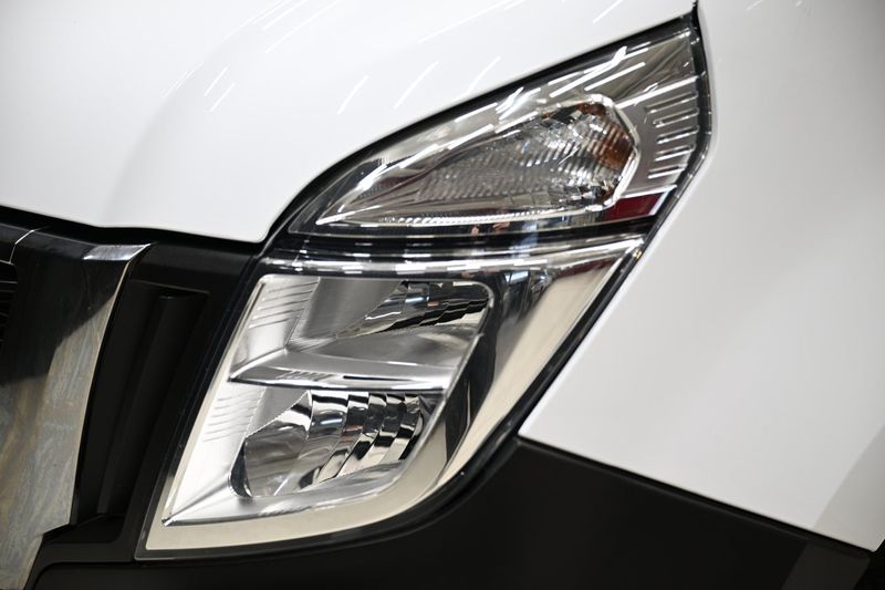 Nissan Interstar bild 4