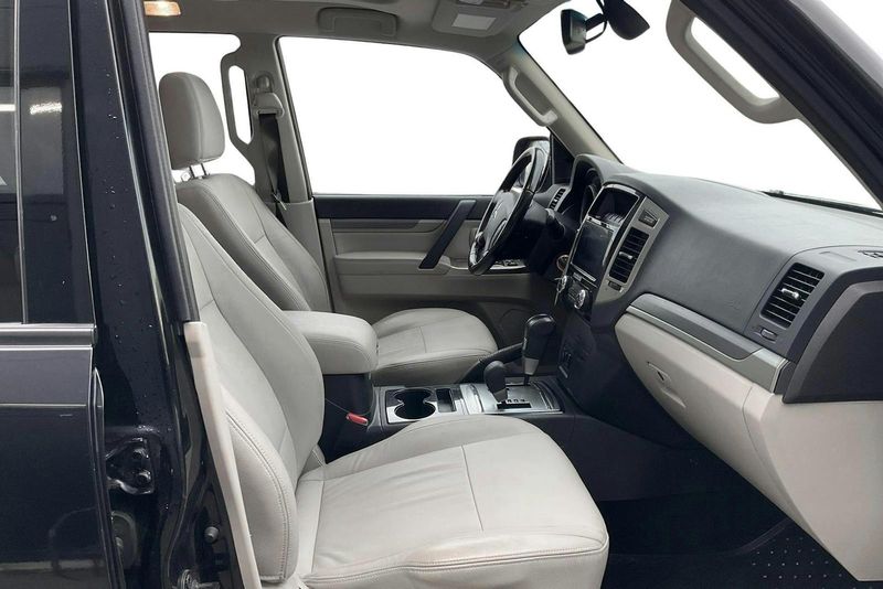 Mitsubishi Pajero bild 7