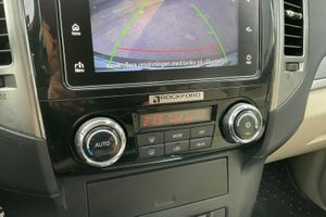 Mitsubishi Pajero bild 15