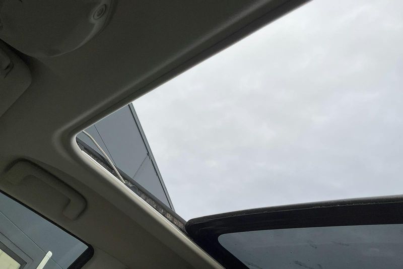 Mitsubishi Pajero bild 16