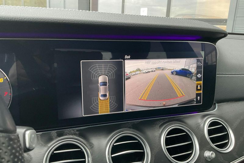 Mercedes E300 bild 12