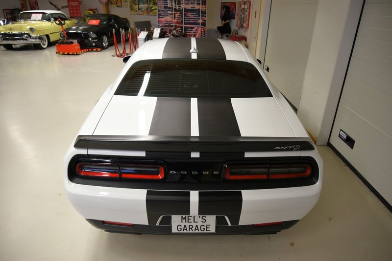 Dodge Challenger bild 9