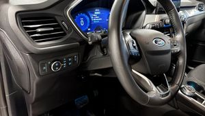 Ford Kuga bild 16