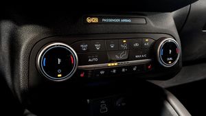 Ford Kuga bild 15