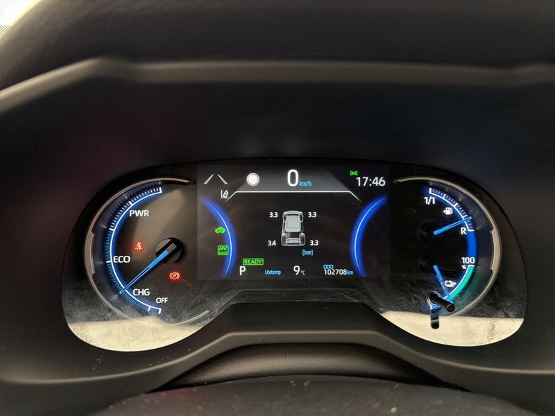 Suzuki Across bild 24