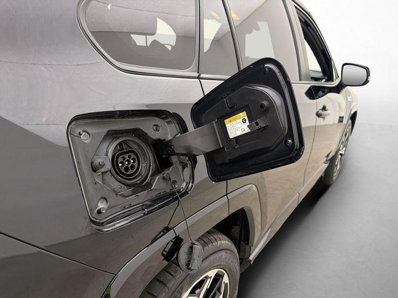 Suzuki Across bild 11