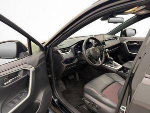 Suzuki Across bild 12