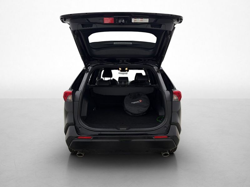 Suzuki Across bild 17