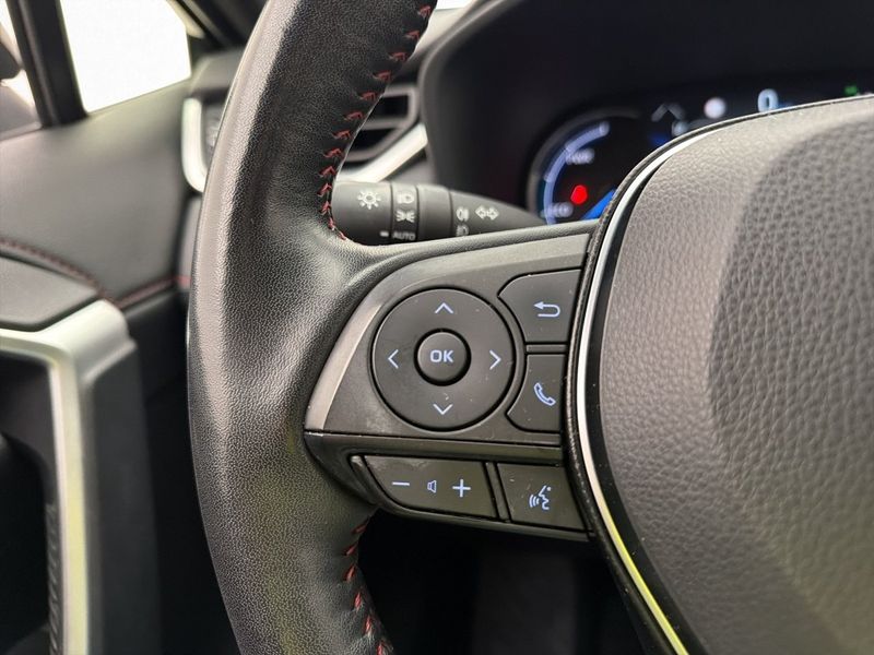 Suzuki Across bild 25