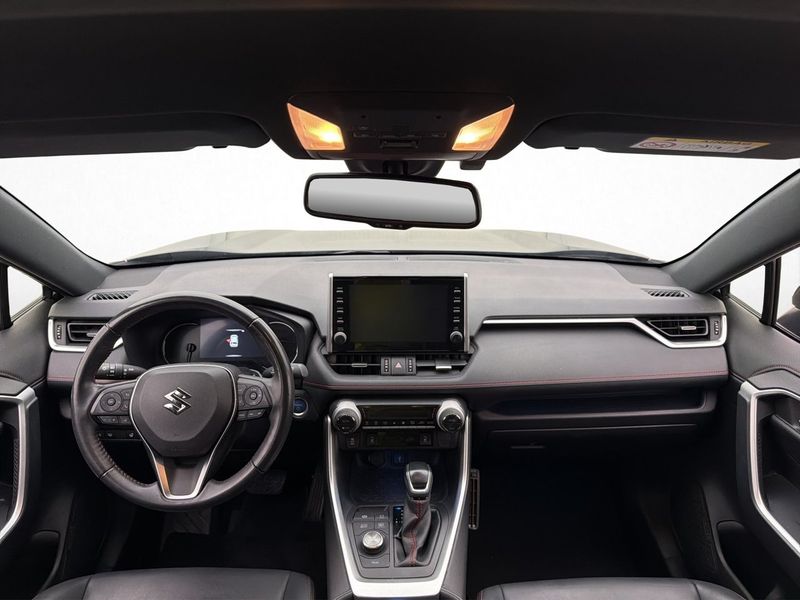 Suzuki Across bild 14