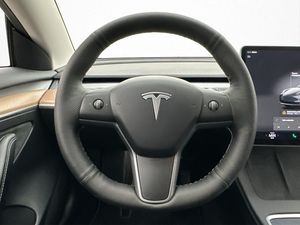 Tesla Model 3 bild 19