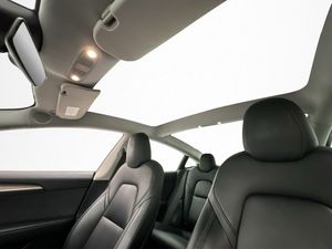 Tesla Model 3 bild 14