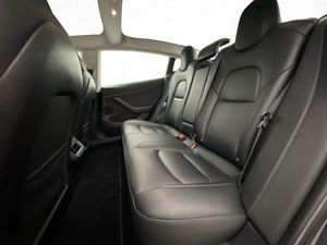 Tesla Model 3 bild 15