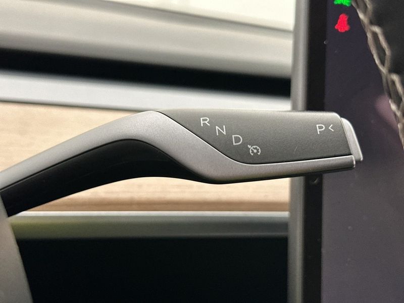 Tesla Model 3 bild 29