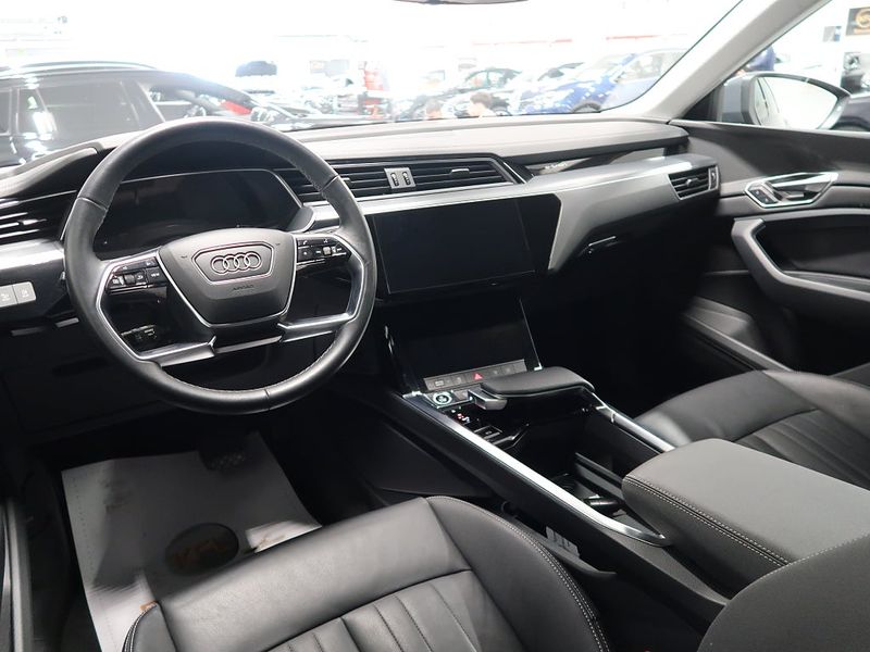 Audi Q8 bild 14
