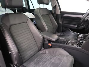 Volkswagen Passat bild 20