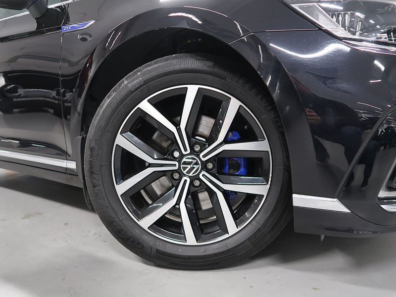 Volkswagen Passat bild 12
