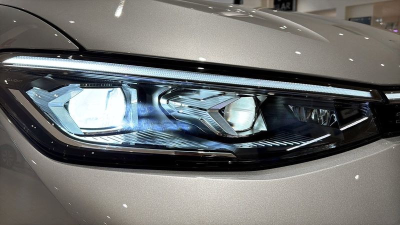 Volkswagen Passat bild 17