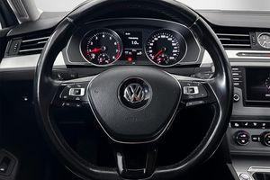 Volkswagen Passat bild 5