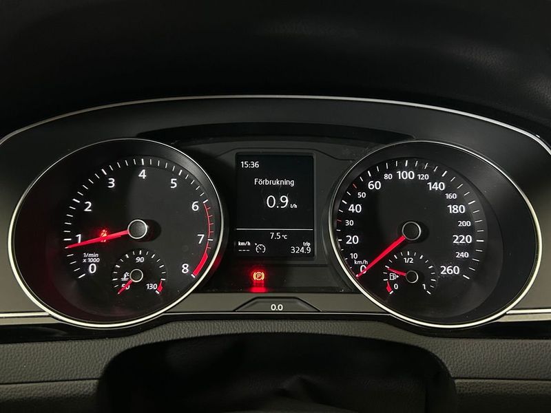 Volkswagen Passat bild 9