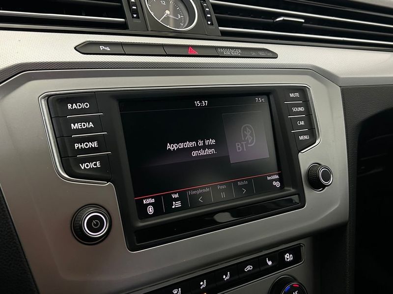 Volkswagen Passat bild 11