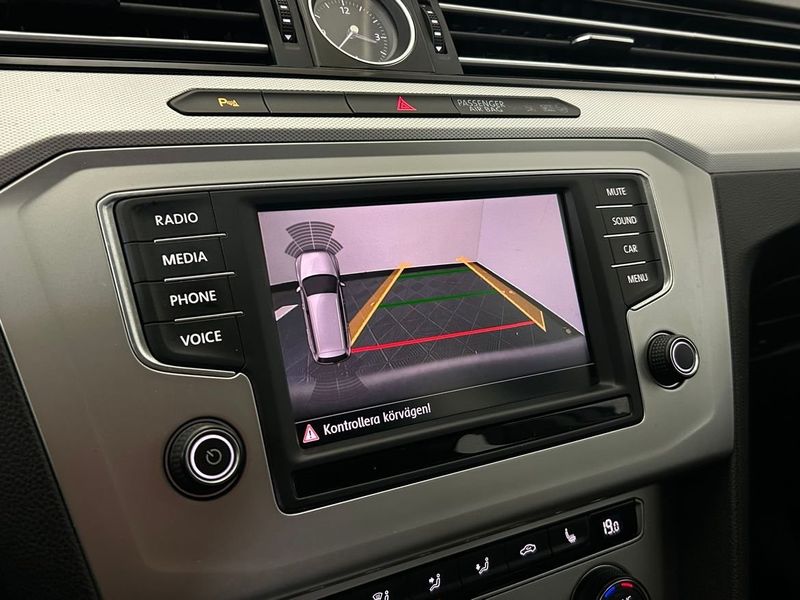 Volkswagen Passat bild 13