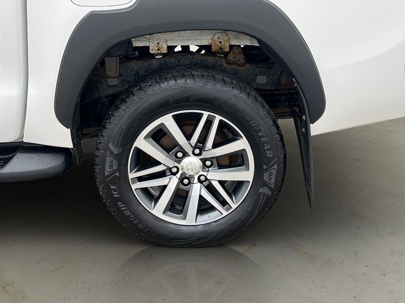 Toyota Hilux bild 30