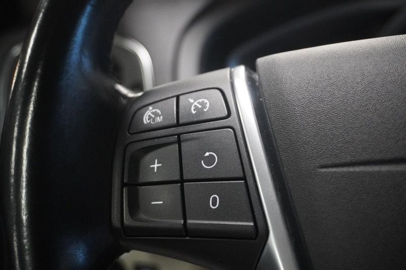 Volvo V40 bild 17