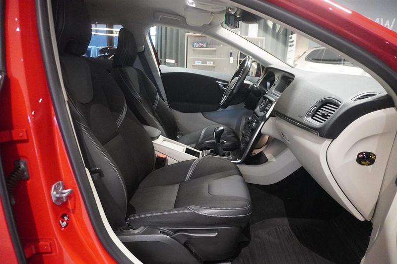 Volvo V40 bild 12