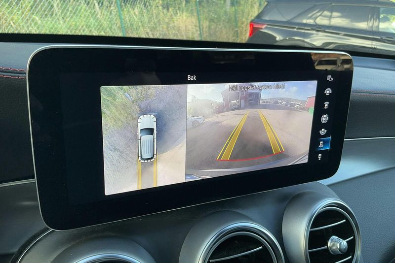 Mercedes GLC220 bild 12