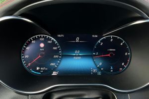 Mercedes GLC220 bild 10
