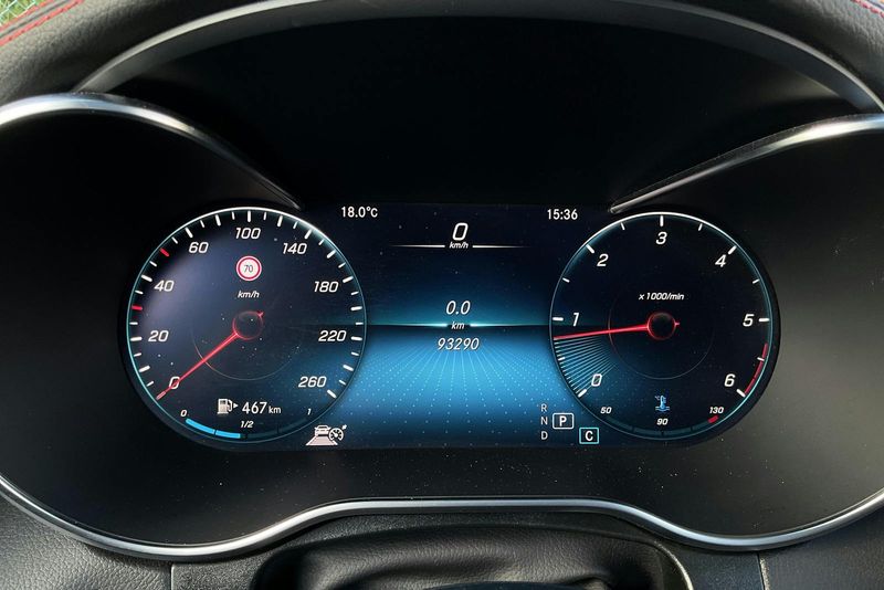 Mercedes GLC220 bild 10