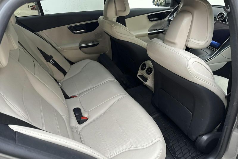 Mercedes C300 bild 8