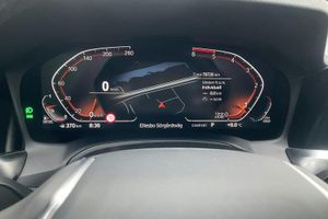 BMW 320 bild 10