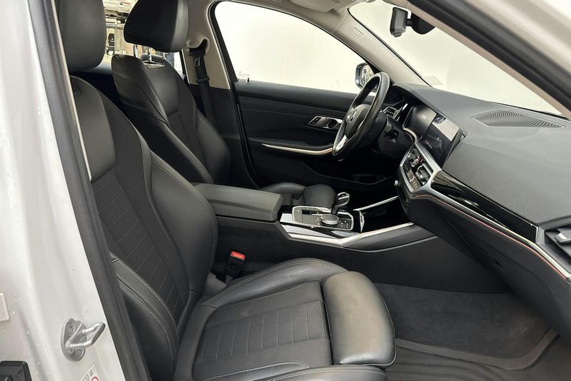BMW 320 bild 7