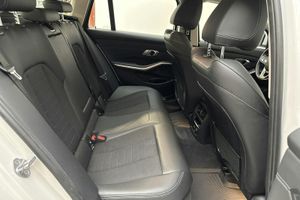 BMW 320 bild 8