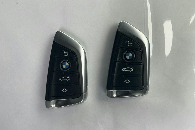 BMW 320 bild 15