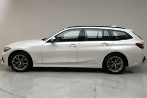 BMW 320 bild 2