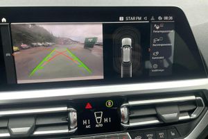 BMW 320 bild 12